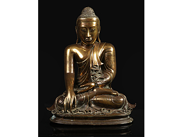 A large 17th century Sino-Tibetan bronze