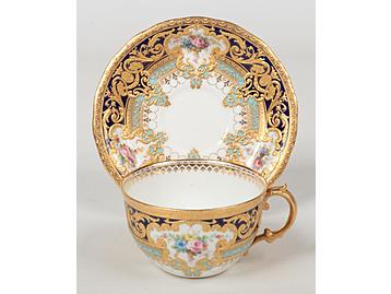 A fine Royal Crown Derby cup and a scall