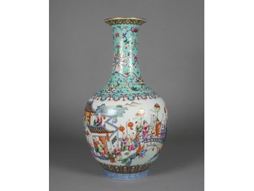 Jiaqing style Chinese vase.